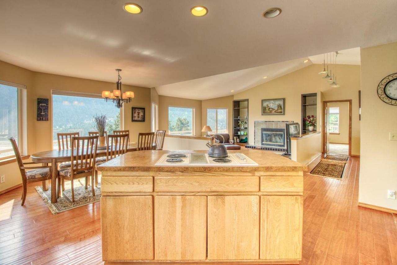 The Hawks Nest Villa Manson ภายนอก รูปภาพ
