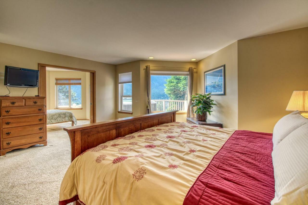 The Hawks Nest Villa Manson ภายนอก รูปภาพ